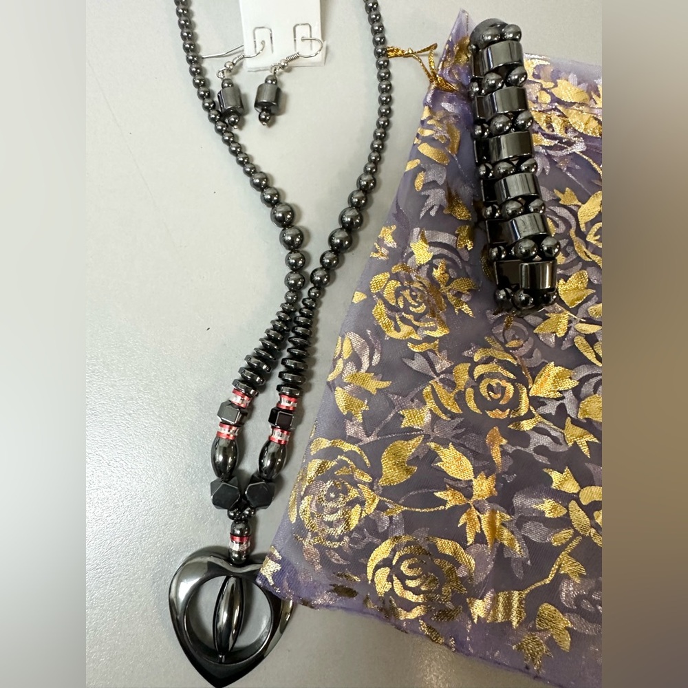 Hematite Heart Pendant Necklace Set - Gunmetal Gray